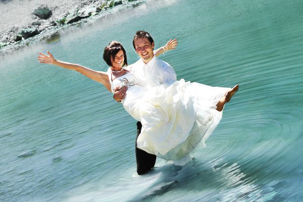 hochzeit-0002CD0B7CEA-5824-39F9-7784-D60294F61802.jpg