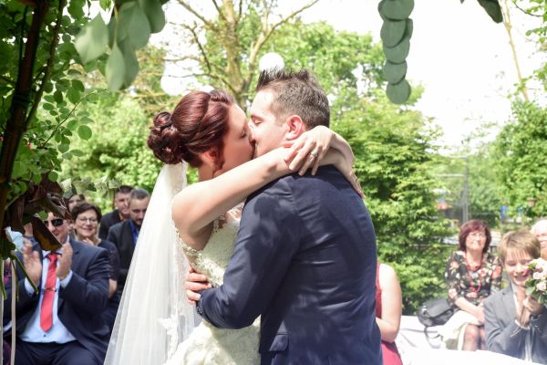hochzeit-068789E0569-D79E-9254-1BE3-64F34A141D43.jpg
